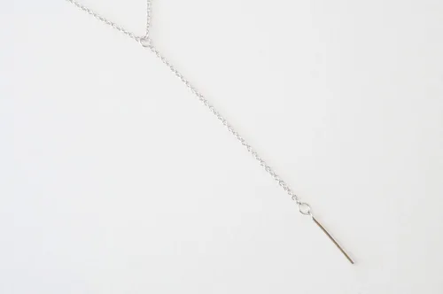 Vista 3 de HONEYCAT Lariat - Collar de barra en oro, oro rosa o plata Joyería delicada