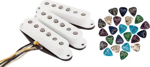 Vista 7 de Fender Paquete de pastillas Stratocaster silenciosas Gen 4 con cable de instrumento