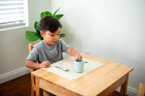 Vista 5 de CHAMOS Manteles individuales de silicona para niños pequeños y niños, mantel individual Montessori, antideslizante (salvia y beige)