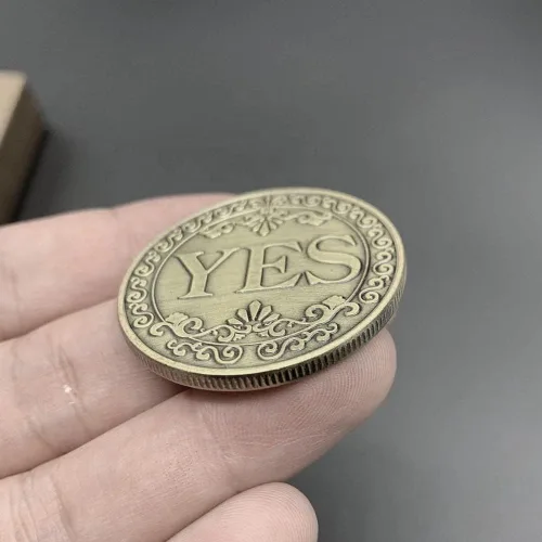 Vista 4 de Glamtune Novedad Sí No Challenge Coin Medallion Collector