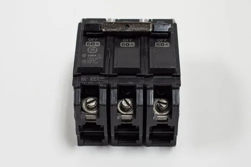 Vista 4 de Ge neral Electric GETHQC32060WL GE THQC32060WL 3P 60A 240V CB, negro