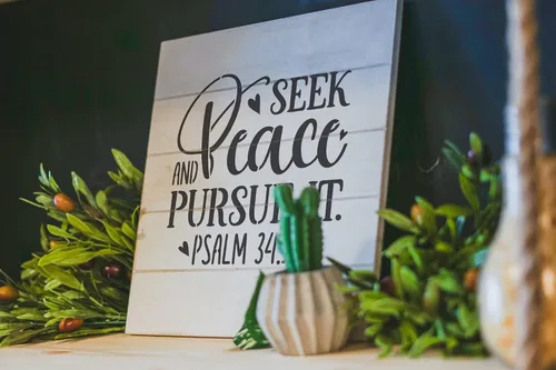 Vista 3 de Juego de plantillas inspiradoras de palabras, 16 plantillas de fe cristiana con citas y versículos de la Biblia, ideal para pintar en madera
