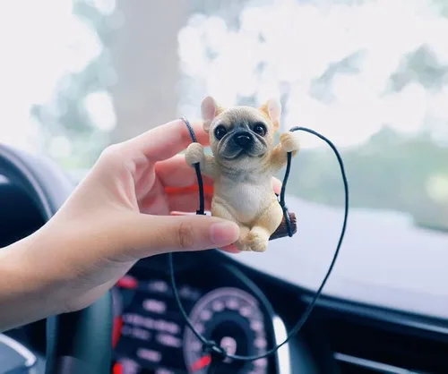 Vista 6 de Lindo adorno colgante de perro oscilante para automóvil, accesorios para colgar en el espejo retrovisor, colgante de bulldog francés, accesorios