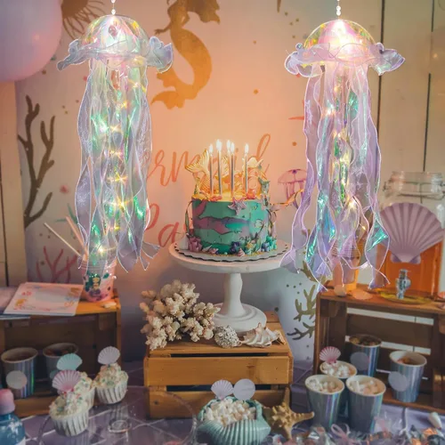 Vista 6 de Medusa iridiscente con purpurina para colgar, kit de medusas azules y moradas para decoración de fiesta de sirenita bajo el mar, decoración