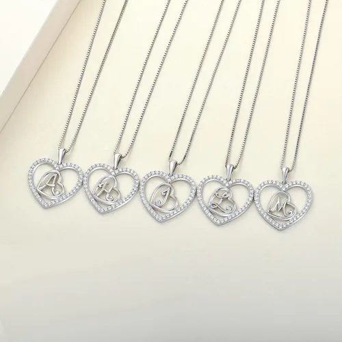 Vista 4 de YL Collar con inicial de plata de ley 925 con colgante de letra de corazón de la A a la Z para mujer