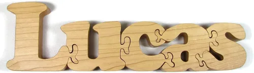 Vista 4 de Rompecabezas de nombre de madera por Little Wooden Wonders