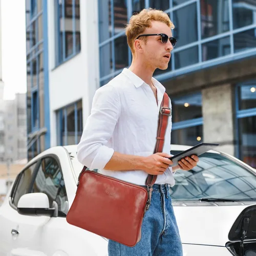 Vista 2 de Banuce Pequeño completo grano italiano bolsa de mensajero de cuero para hombres hombro Crossbody bolsa negocios 9.7 "Ipad Satchel monedero
