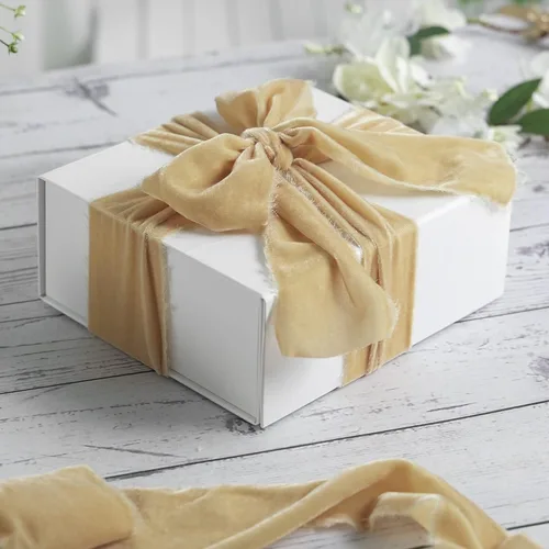 Vista 4 de MEEDEE Cinta de Terciopelo Beige de 3 Pulgadas Cintas con Flecos Beige Cintas de Terciopelo de Seda con Borde Crudo para Coronas, Ramo de Flores