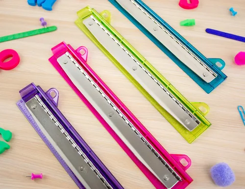 Vista 7 de Binder con anillas de Bostitch 3 agujeros, 5 hojas, varios colores (RBHP-4C)