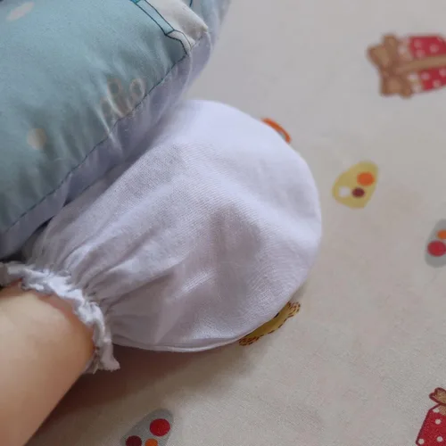 Vista 4 de RATIVE Guantes de algodón para recién nacido, antiarañazos, para niños y niñas de 0 a 6 meses
