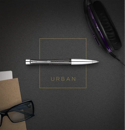 Vista 5 de Parker Urban bolígrafo, magenta vibrante con repuesto de tinta negra de punto medio (1975419)