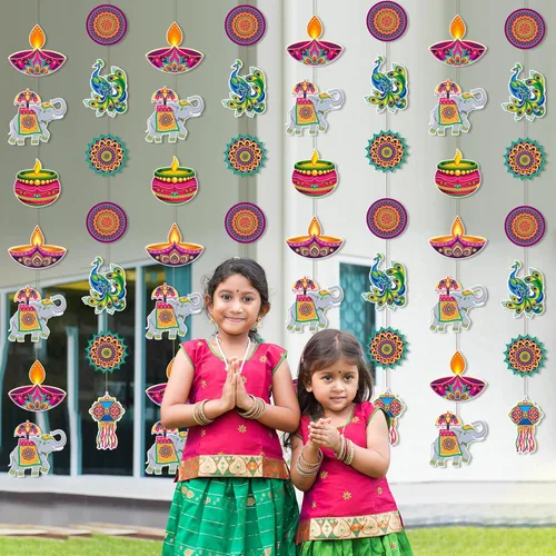 Vista 3 de Ceenna 8 piezas de decoración colgante Happy Diwali suministros de decoración india festival de luces colgante banner de sutura Deepavali papel