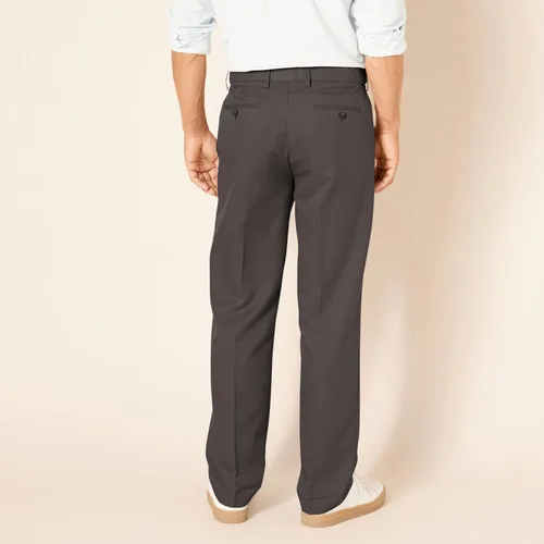 Vista 3 de Amazon Essentials - Pantalón de vestir de corte clásico, con cintura expandible y sin pinzas para hombre