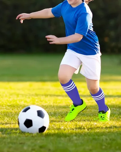 Vista 4 de Auranso Calcetines de fútbol para niños y niñas, calcetines de béisbol hasta la rodilla, de 3 a 6 años