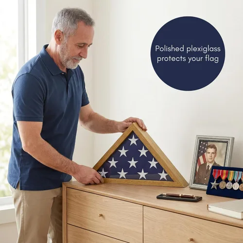 Vista 3 de Americanflat Pequeña vitrina plegada de bandera – Se adapta a banderas ceremoniales plegadas de 3 x 5 pies (no para bandera funeraria) – Colección