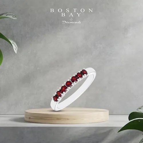 Vista 4 de Boston Bay Diamonds Sterling Silver 6 Birthstone Eternity Fashion Band 01 de enero - Granate genuino