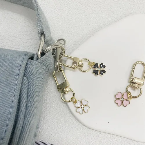 Vista 4 de SWJEWEL 4 llaveros de flores lindo bolso llavero personalizado llavero dorado para mujeres niñas coche regalo creativo