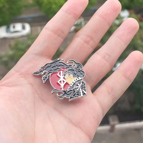 Vista 4 de Berserker Guts Anime Enamel Pins - Berserker Armor Swordsman Manga Pin - Christmas Cosplay Jewelry Gifts for Kids Girls Teens Women Men and Fans