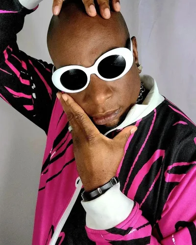 Vista 4 de FEISEDY Gafas de sol blancas ovaladas Clout Goggles para mujeres y hombres, retro, redondas, de moda, con montura, marco de disfraz estilo Clueless