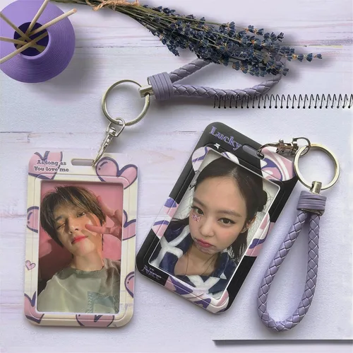Vista 5 de 2 soportes para tarjetas fotográficas Kpop, estilo corazón, para PC, soporte para tarjetas de identificación con llavero, funda protectora