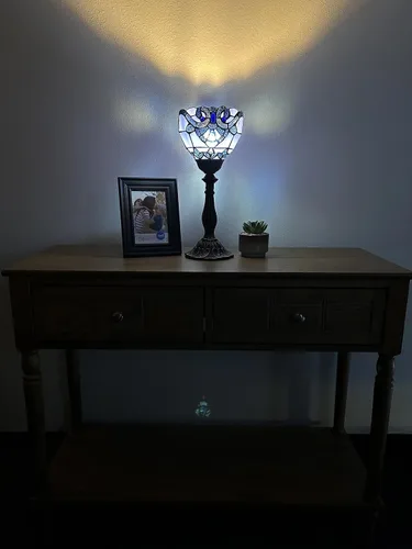 Vista 2 de Tiffany - Mini lámpara de mesa con antorcha azul, estilo barroco, lavanda, vitral, incluida, bombilla LED para sala de estar, comedor, dormitorio