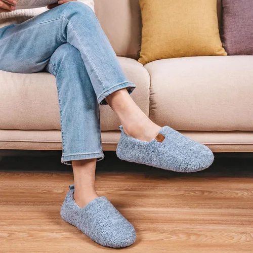 Vista 2 de EverFoams Pantuflas suaves y rizadas para mujer, de espuma viscoelástica, ligeras, cómodas, con forro polar
