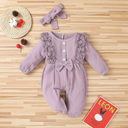 Vista 2 de Mono de algodón para bebé, ropa de niña con lazo para niña, un mameluco de encaje de lino para niñas de 0 a 24 meses (morado, 0 a 3 meses)