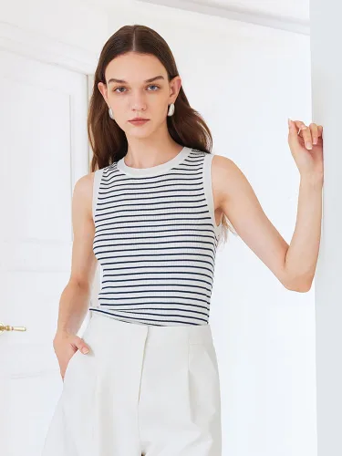 Vista 7 de GOELIA Camisetas sin mangas de verano para mujer, estilo casual, sin mangas, cuello corazón, ajustadas, básicas, para salir, camisetas de punto