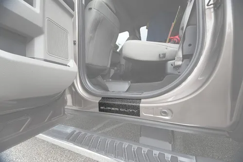 Vista 15 de Superposiciones de protección para umbral de puerta - Compatibles con Super Duty 2017-2022