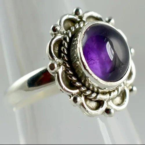 Vista 7 de Navya Craft Anillo de amatista, plata de ley 925, anillo de promesa para mujer, piedra preciosa redonda de amatista natural, joyería hecha a mano
