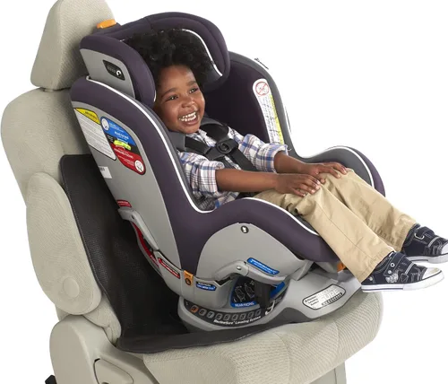 Vista 2 de Nuby On The Go Kids - Alfombrilla protectora para asiento de automóvil, protege la tapicería de hendiduras, arañazos y derrames, color negro