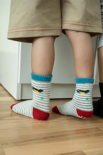 Vista 5 de RATIVE Calcetines antideslizantes antideslizantes con agarres para bebés, niños pequeños y niños pequeños