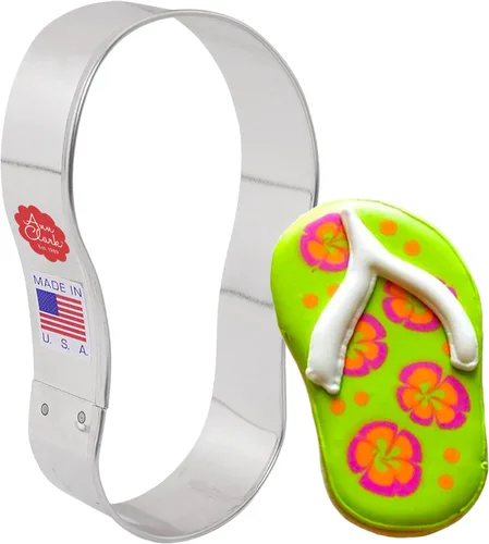 Vista 10 de Ann Clark Cookie Cutters Summer Fun - Juego de 3 cortadores de galletas hechos en los Estados Unidos, chanclas, gafas de sol, cono de helado