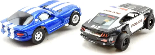 Vista 7 de Auto World/Premium Hobbies Highway Getaway Mustang VS Viper HO Escala HO Ranura Car Race Set CP7974