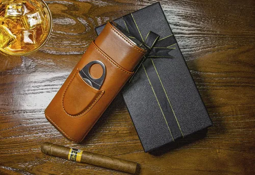 Vista 2 de Estuche de viaje de cuero para cigarros con cortador y caja de regalo, humidificador forrado de madera, accesorio perfecto para cigarros de regalo