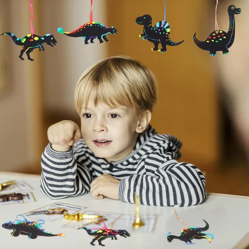 Vista 6 de Droutti Juego de 64 tarjetas de rascar con temática de dinosaurio, papel para rascar arco iris, kit de tarjetas de arte de dinosaurio, papel