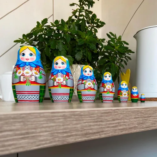 Vista 8 de AEVVV Juego de 7 muñecas rusas de anidación - Muñeca Matryoshka en vestido tradicional bielorruso - Muñeca rusa con acianos, espiguillas y flores