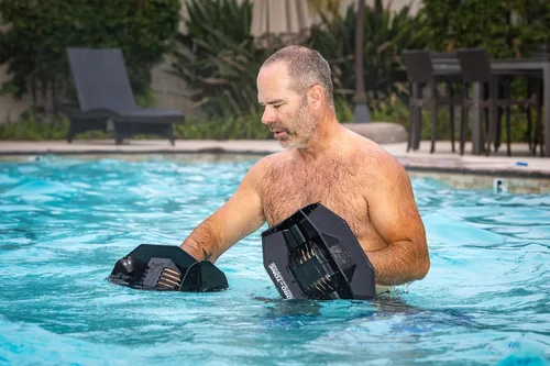 Vista 6 de Hydro Tone Hydro-Bell - Par de mancuernas para ejercicio de piscina, pesas de agua acuática para entrenamiento de fuerza funcional, resistente a