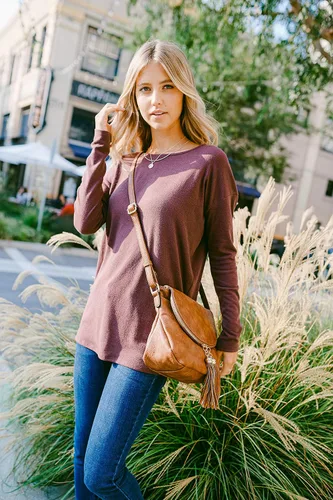 Vista 7 de Accent - Bolso cruzado con borlas y solapa superior