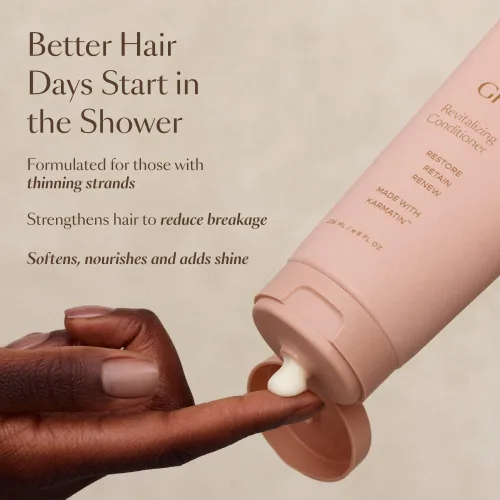 Vista 4 de Vegamour El kit diario incluye champú y acondicionador revitalizante GRO y champú seco GRO para adelgazar el cabello