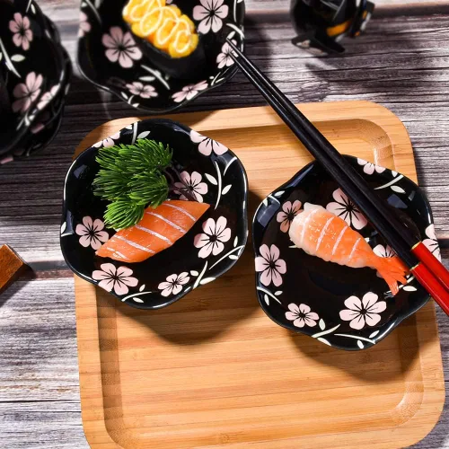 Vista 3 de Juego de 6 platos japoneses de salsa de soja Sakura negra para sushi, tazones de porcelana para salsa Negro HY