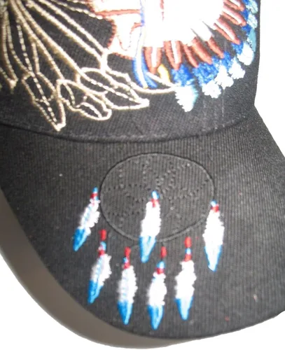 Vista 2 de Gorra de béisbol con diseño de atrapasueños indio americano color negro bordado