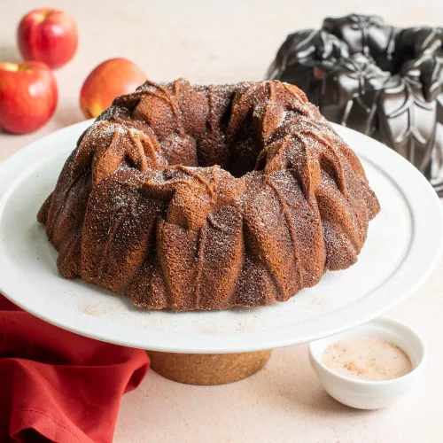 Vista 2 de Nordic Ware Cosecha Hojas Bundt Pan, Bronce
