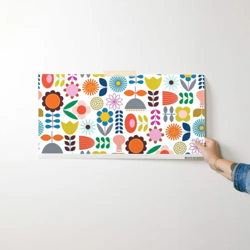 Vista 7 de Spoonflower Despegar y pegar papel tapiz Muestras - Mod Jardín escandinavo Scandi Arte Flores Margarita Azul Marino Naranja Rosa Vivero Floral