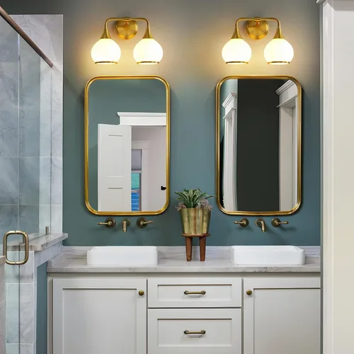 Vista 4 de Accesorios de iluminación de baño en oro cepillado, luces de tocador de 2 luces con pantalla de vidrio esmerilado blanco lechoso, lámpara de tocador