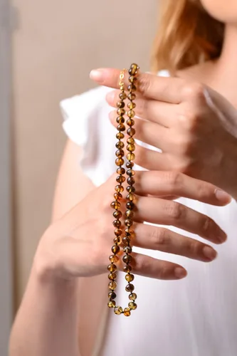 Vista 14 de Collar de ámbar para mujer con cierre de plata chapada en oro de 18 quilates, 19 pulgadas con extensor de 2 pulgadas, hecho a mano con cuentas