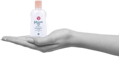 Vista 5 de Johnson's Baby Aceite de masaje, 1.7 fl oz / 1.7 fl oz - Paquete de 3