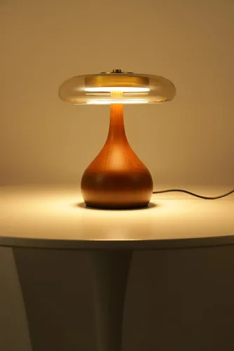 Vista 4 de Lámpara de mesa pequeña para dormitorio - lámpara de mesa con base de madera en forma de hongo lágrima, pantalla de vidrio ámbar, LED de tres
