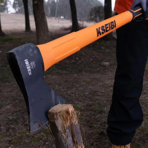 Vista 7 de KSEIBI - Hacha de división de 36 pulgadas - Acero al carbono forjado, hacha para cortar madera y leña, mazo de servicio pesado con mango ergonómico