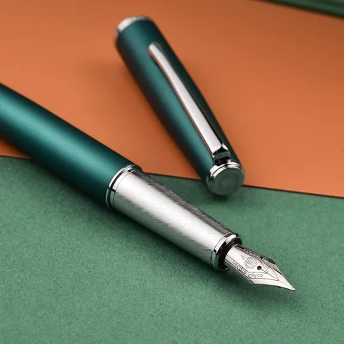 Vista 3 de Hongdian 920 - Pluma estilográfica de punta extrafina, color verde elegante con clip plateado
